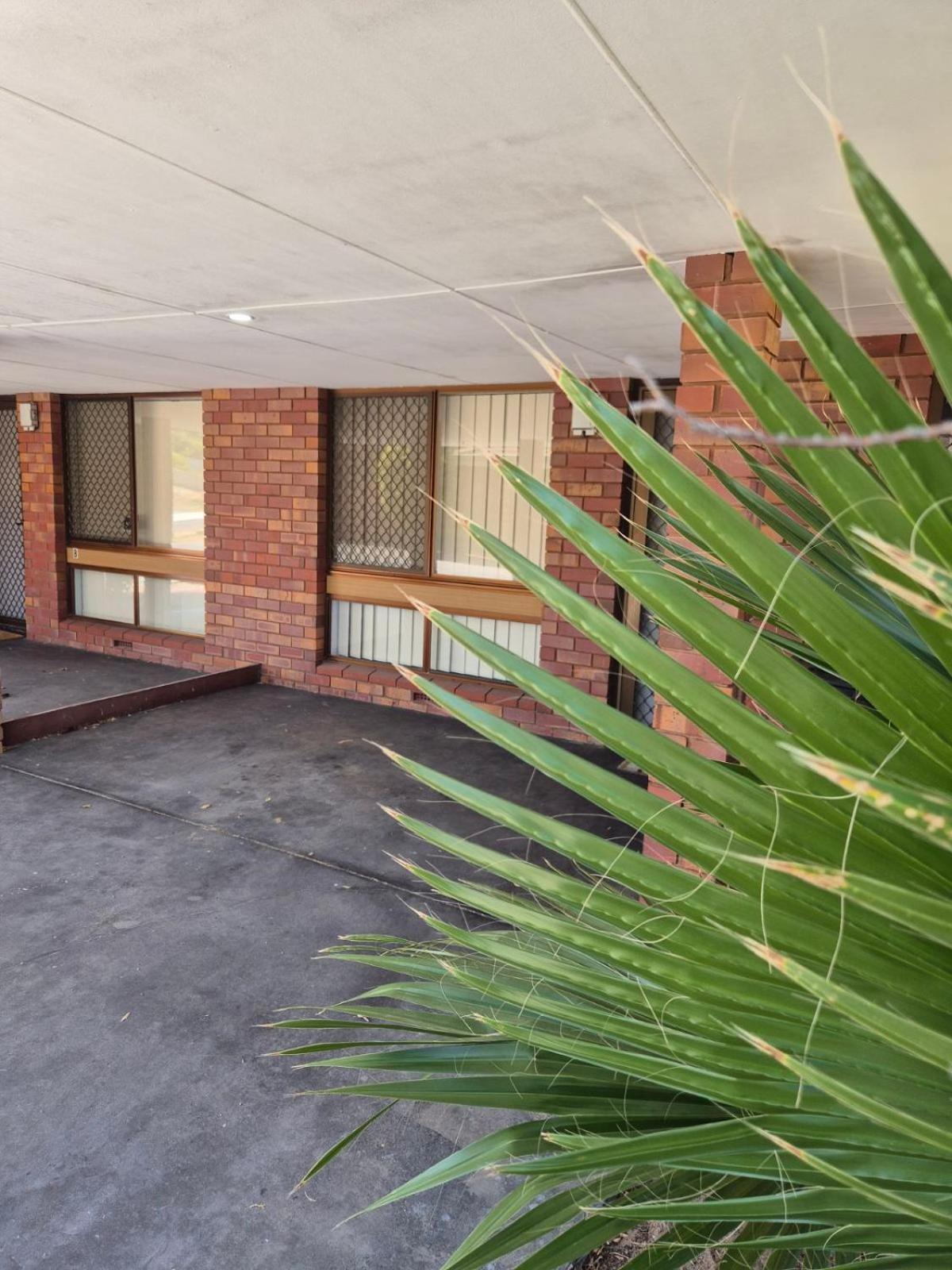 Champion Bay Beach Unit, With Own Carport, Geraldton Exterior photo
